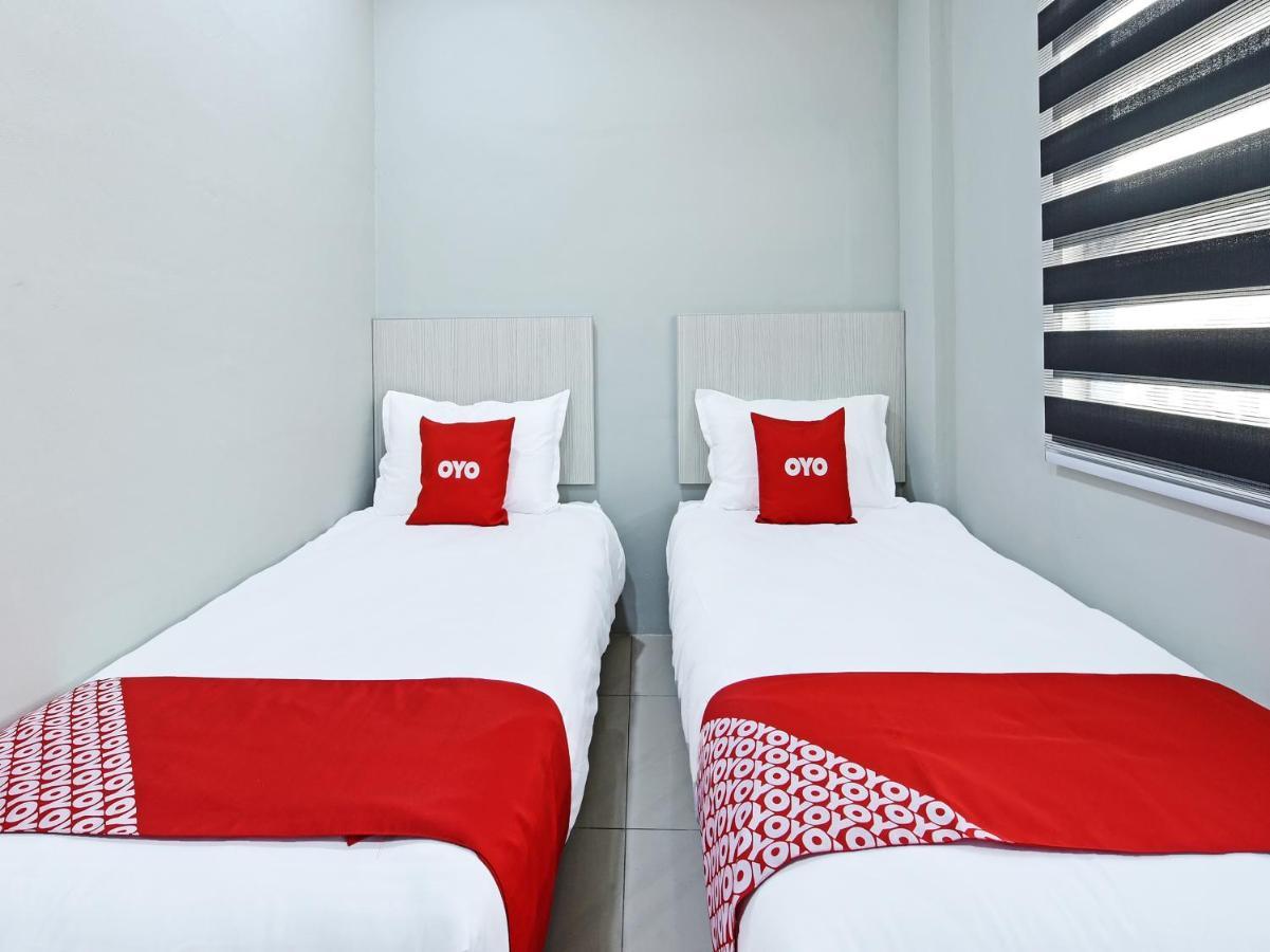 Oyo 90594 Hotel Casalink Paka Extérieur photo