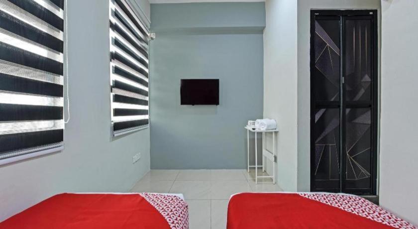Oyo 90594 Hotel Casalink Paka Extérieur photo