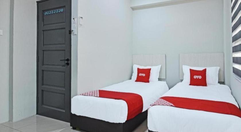 Oyo 90594 Hotel Casalink Paka Extérieur photo