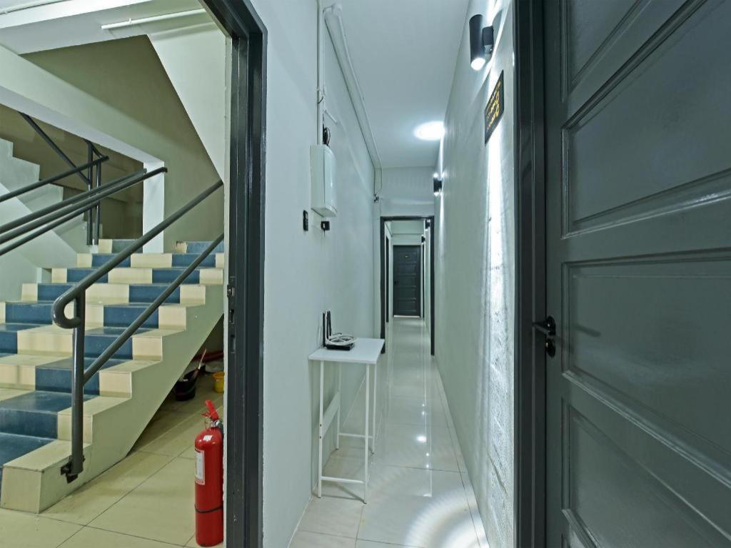 Oyo 90594 Hotel Casalink Paka Extérieur photo
